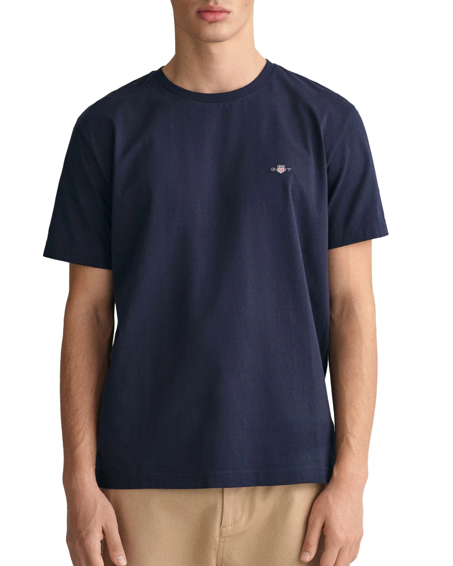 GANT Men's Regular Shield T-Shirt Evening Blue 3 GANT Men's Regular Shield T-Shirt Evening Blue