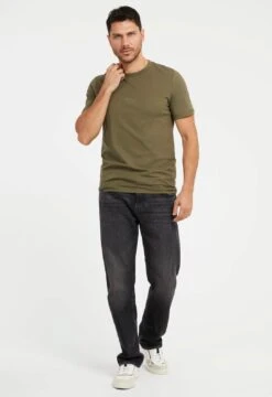 Guess Men's Aidy T-Shirt Olive -Casa Moda Store guess mens aidy t shirt olive northern ireland belfast lisburn 271